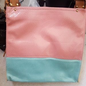 Snake skin pattern shoulder bag